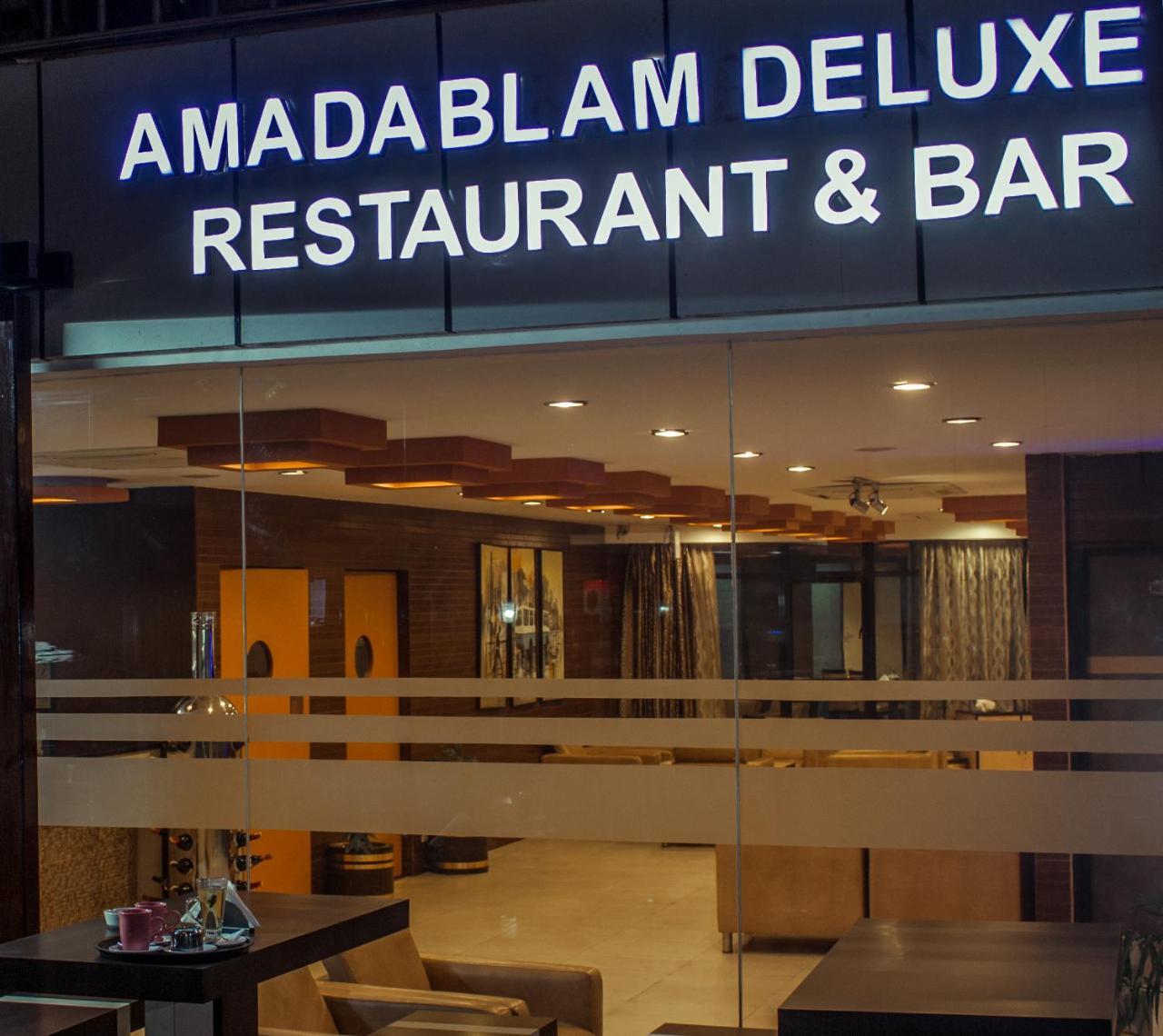 The Amadablam Hotel Katmandou Extérieur photo